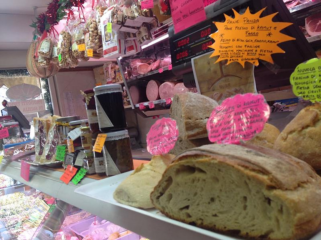 Pane e dolci al banco
