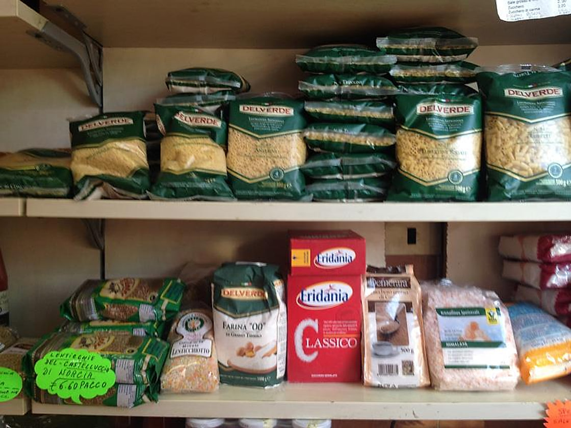 Pasta secca e specialità sugli scaffali