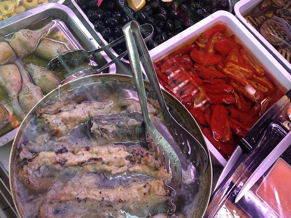 Peperoni arrostiti e verdure sott'olio